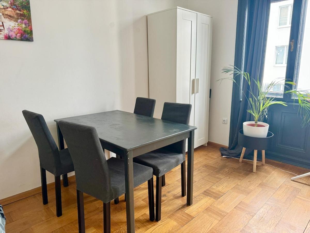 Stylish Flat In Heart Of Apartment Wien